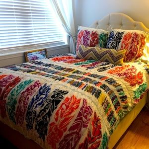 Anthropologie multicolor duvet cover with 2 matching shams